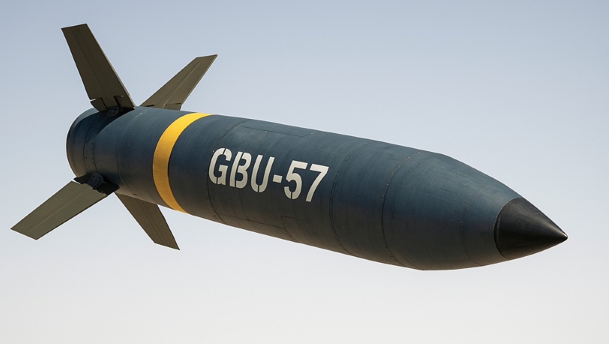 La bomba GBU-57 fue transportada por el bombardero B-2 de Estados Unidos a Irán | Especial