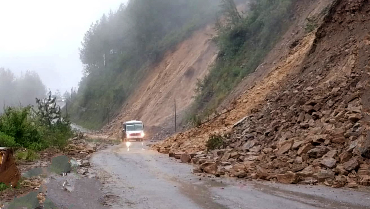 Carretera a Tlacotepec de Porfirio Díaz | Especial