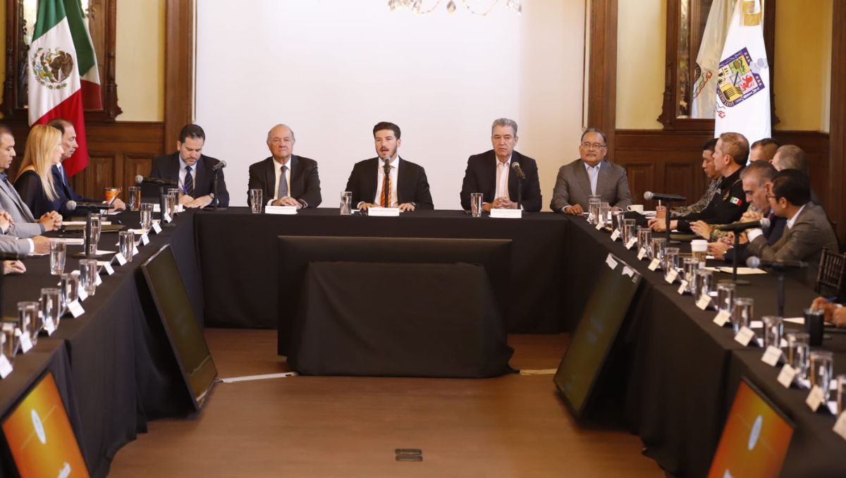 También estuvieron presentes el secretario General de Gobierno y el de Medio Ambiente | Luis Guerra