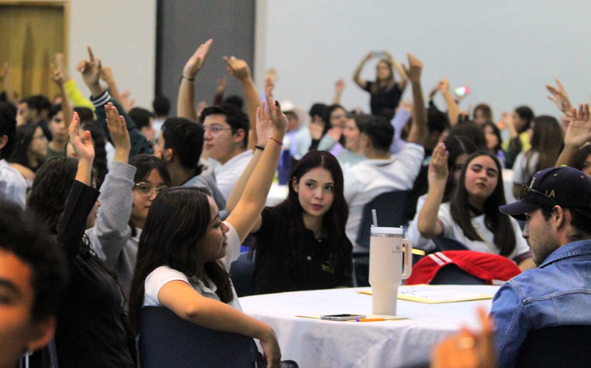 Mujeres dominan mátricula universitaria. l Verónica Rivera