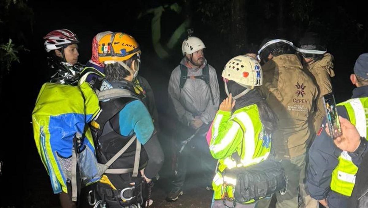 Las cuatro personas fueron rescatadas con signos de hipotermia tras horas perdidas  en la zona boscosa de Hidalgo