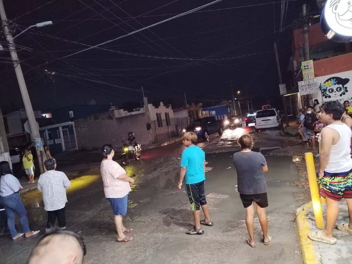 Bloquean calle en Ciudad Madero; vecinos tienen días sin luz