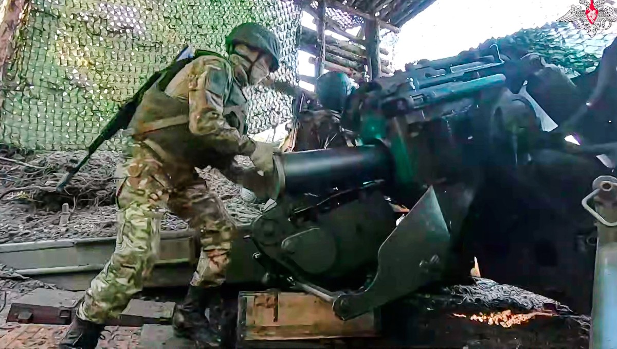El Ejército de Ucrania pide ayuda para hacer frente al de Rusia. | AP