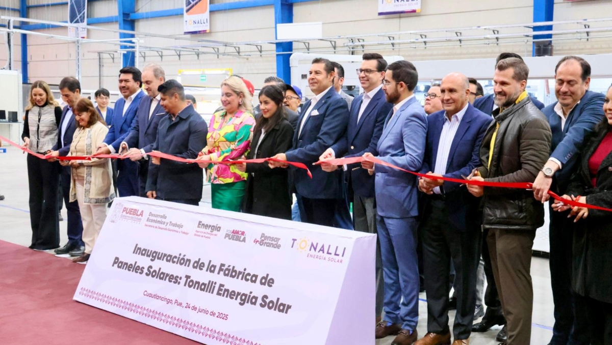 Inauguran en Puebla fábrica de paneles solares 100 por ciento mexicana | Especial