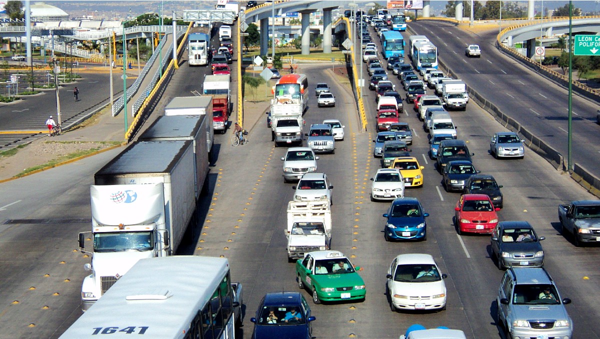 León necesita proyectos importantes de movilidad, asegura Canirac | Especial
