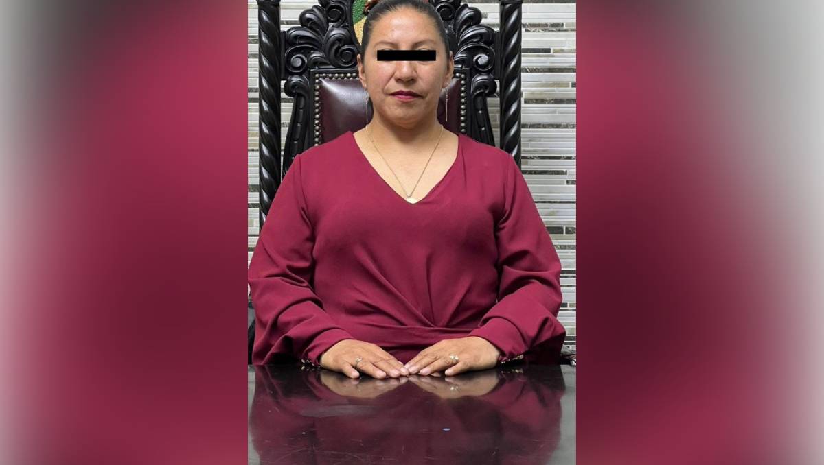 Presidenta municipal de Capulhuac, Selene "N", fue detenida este martes por agentes de la Fiscalía mexiquense. | Especial