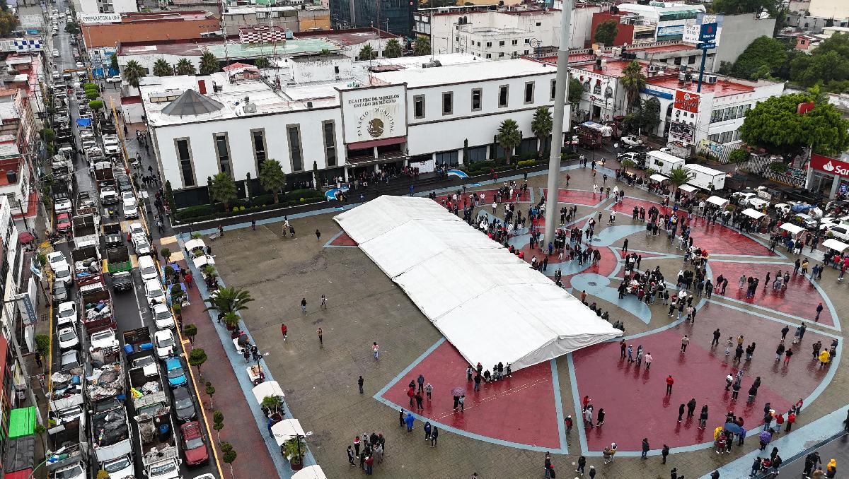 Los recolectores bloquearon las principales calles que dan hacia el Ayuntamiento de Ecatepec. Foto: (Osvaldo Müller)