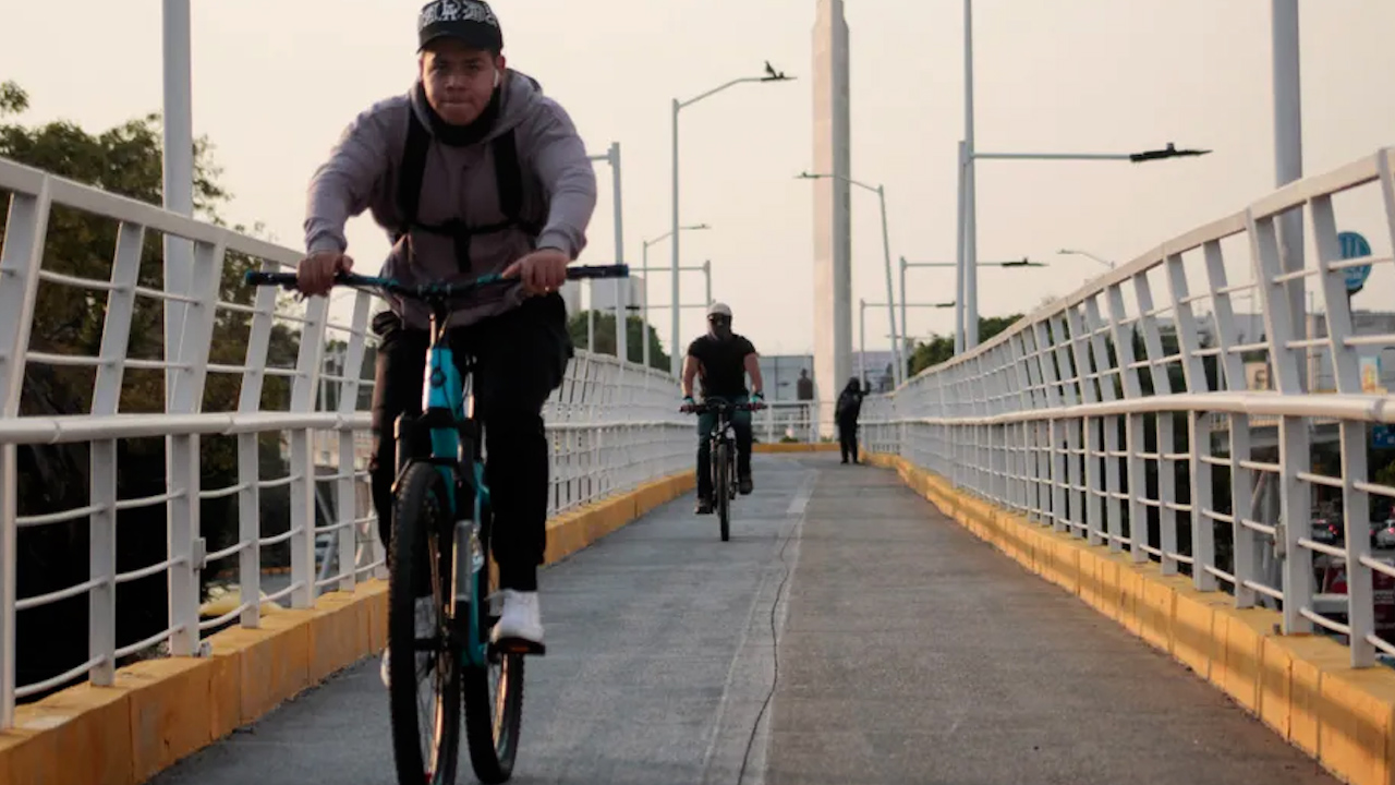 Alejandro Armenta busca ampliar ciclovías en Puebla de 38 a 400 kilómetros