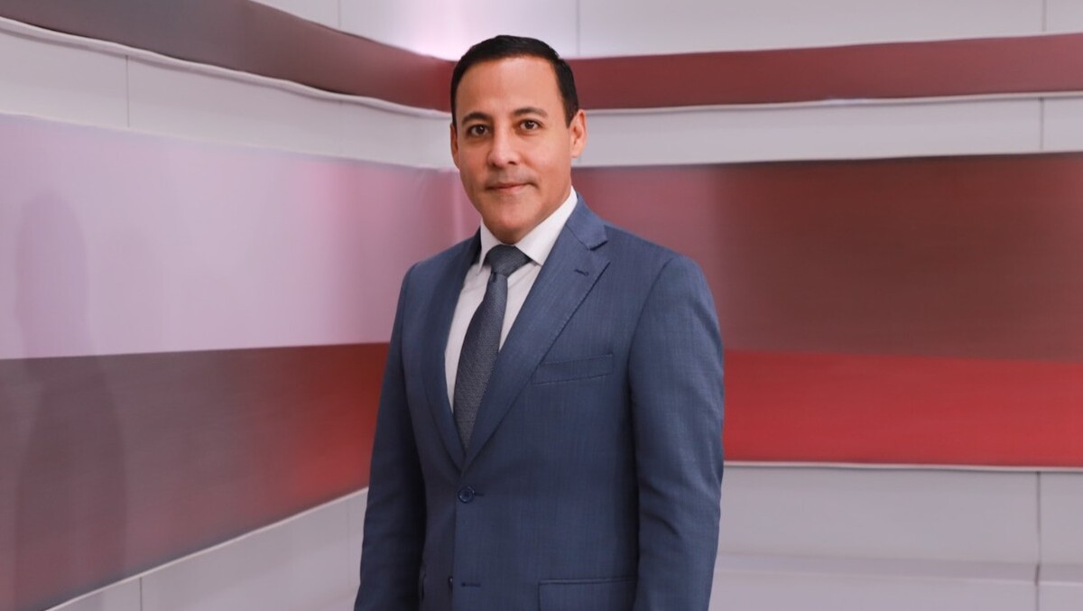 Figueroa aseguró que, como otros mexicanos, él también usó acordeón durante las elecciones judiciales. (Jorge González)