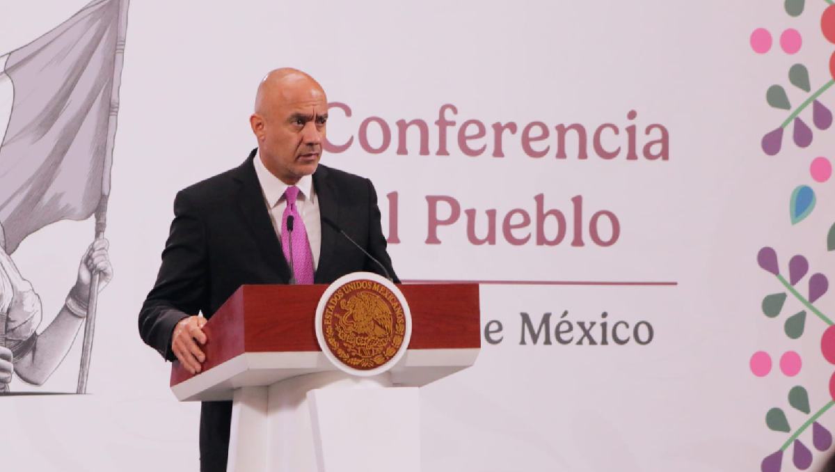 Jesús Esteva anuncia que trenes de pavimentación se entregarán durante los próximos días en el oriente de Edomex. Foto: (Especial)