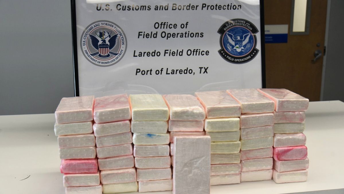 Oficiales de Aduanas y Protección Fronteriza de Estados Unidos incautaron cocaína. (Cortesía)