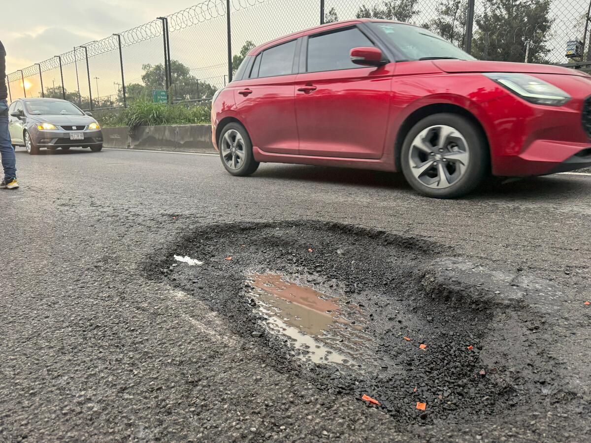 Automovilistas y motociclistas han sido víctimas del la afectación. | Foto: Ramón Ramírez