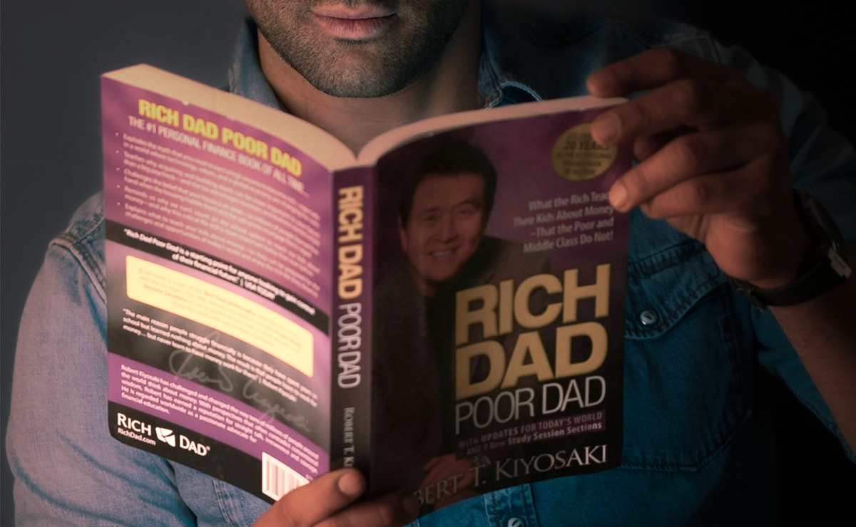 'Padre rico, padre pobre' es el cuarto libro de ayuda más vendido. (Pexels)