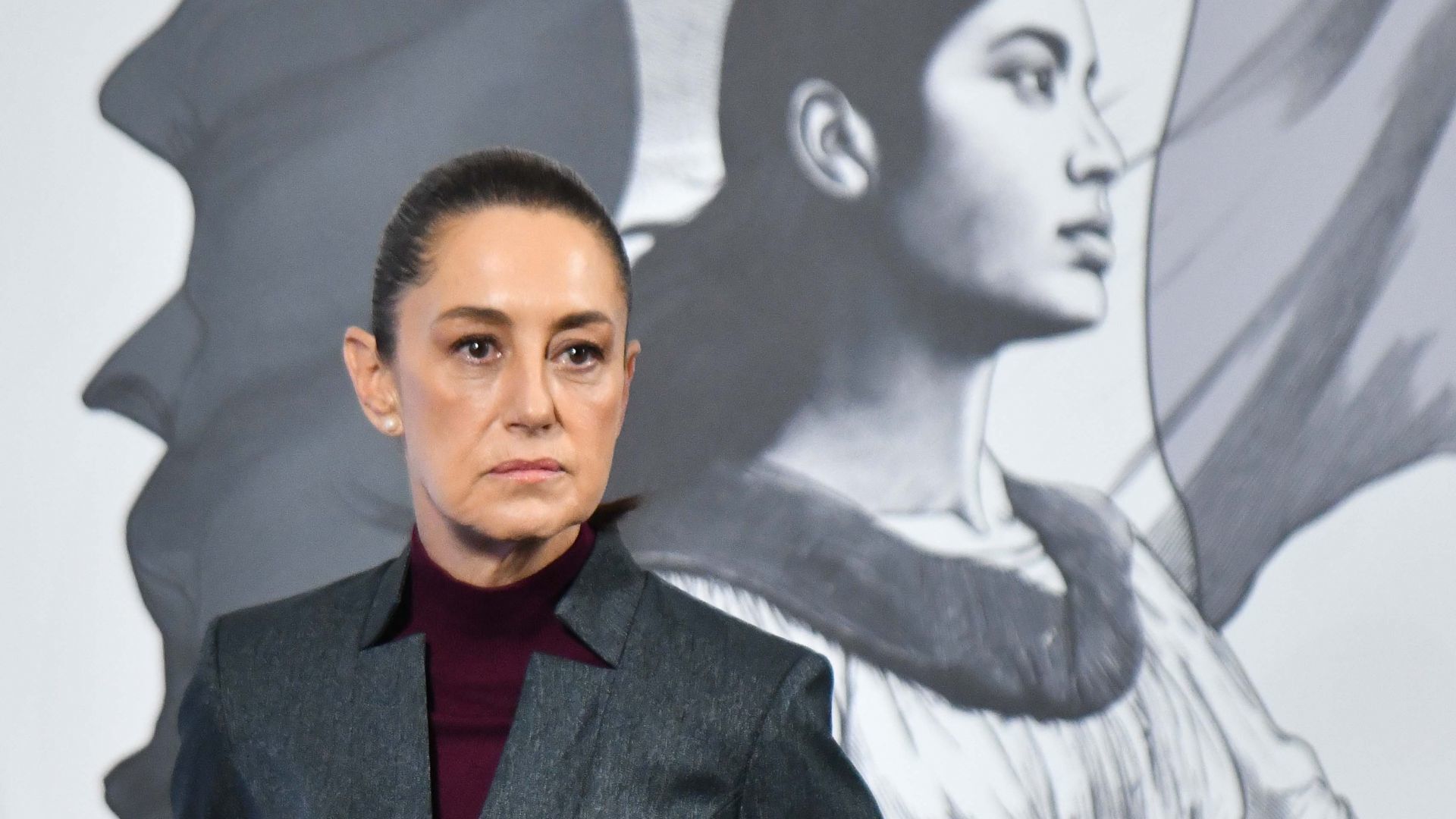 Sheinbaum informa que se está haciendo el desazolve tras espuma en Naucalpan