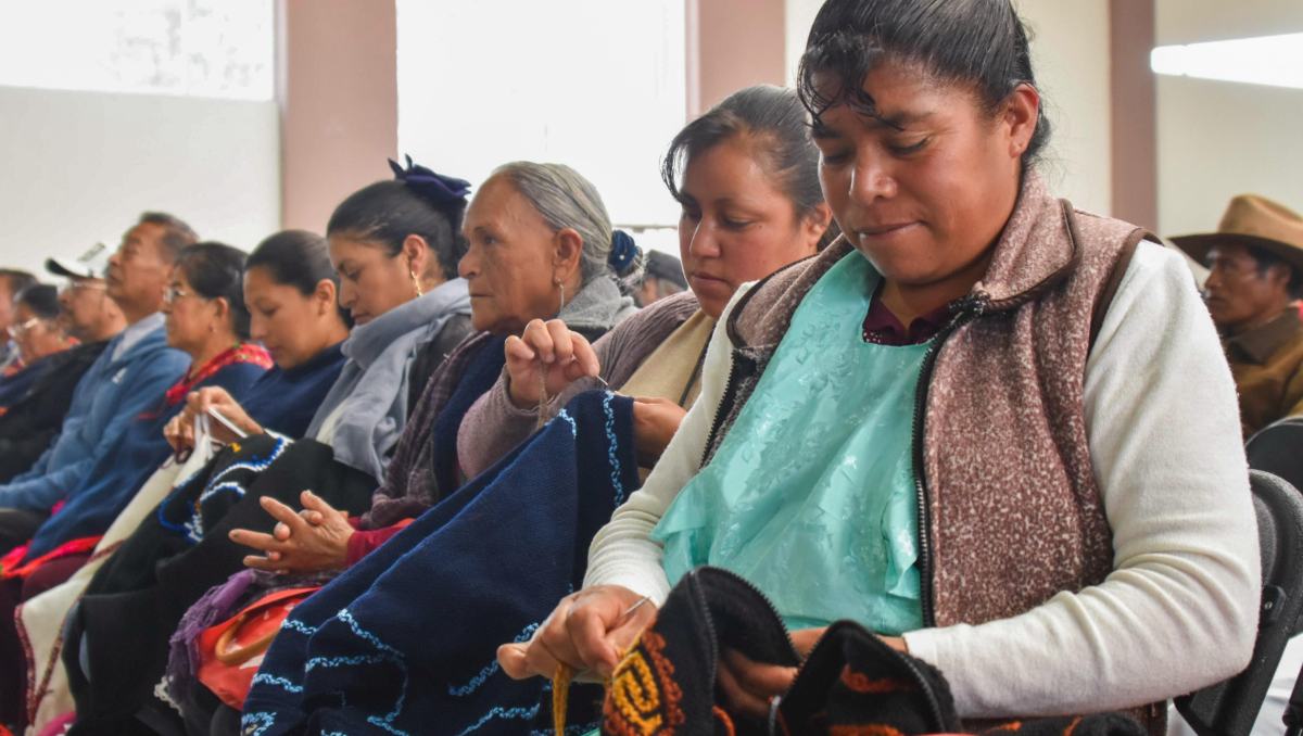 Edoméx ha entregado  mil 191 apoyos a artesanos mazahuas como parte del programa Manos Mágicas 2025.| Especial