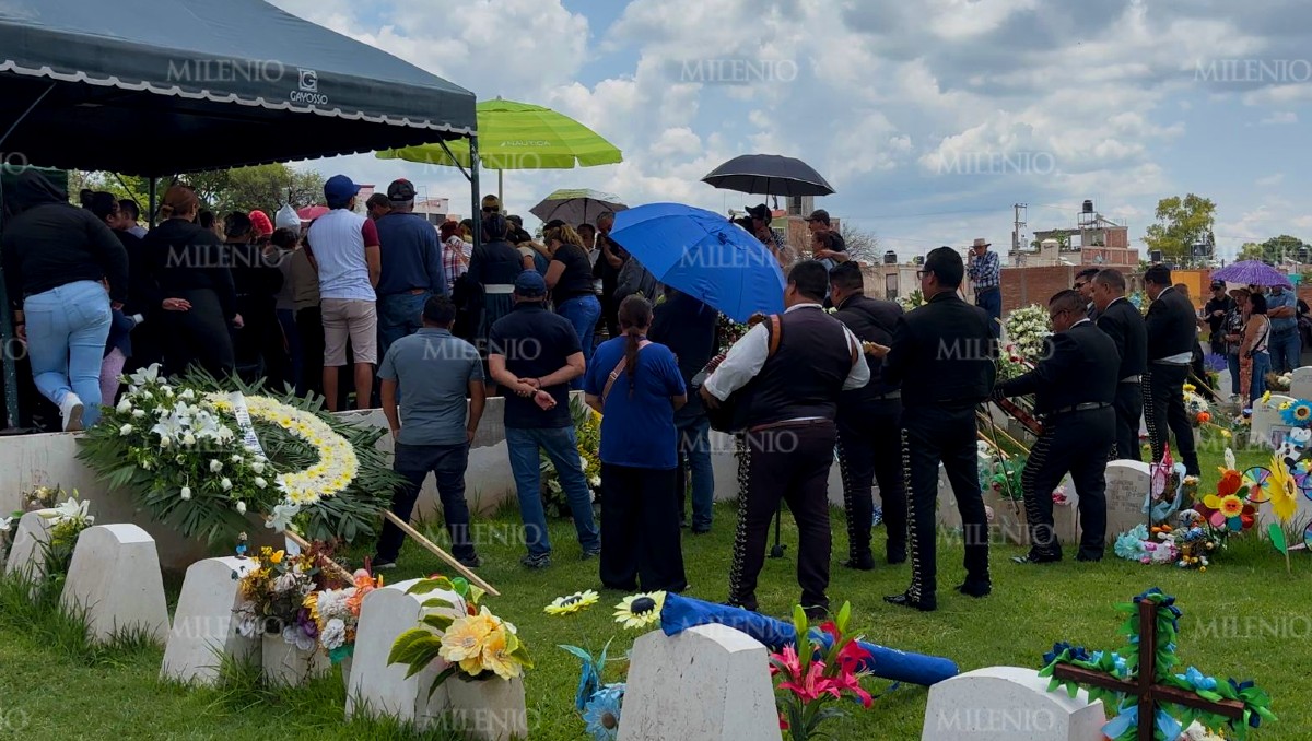 Irapuato: dan el último adiós a víctimas de la masacre | Juan Carlos Romero