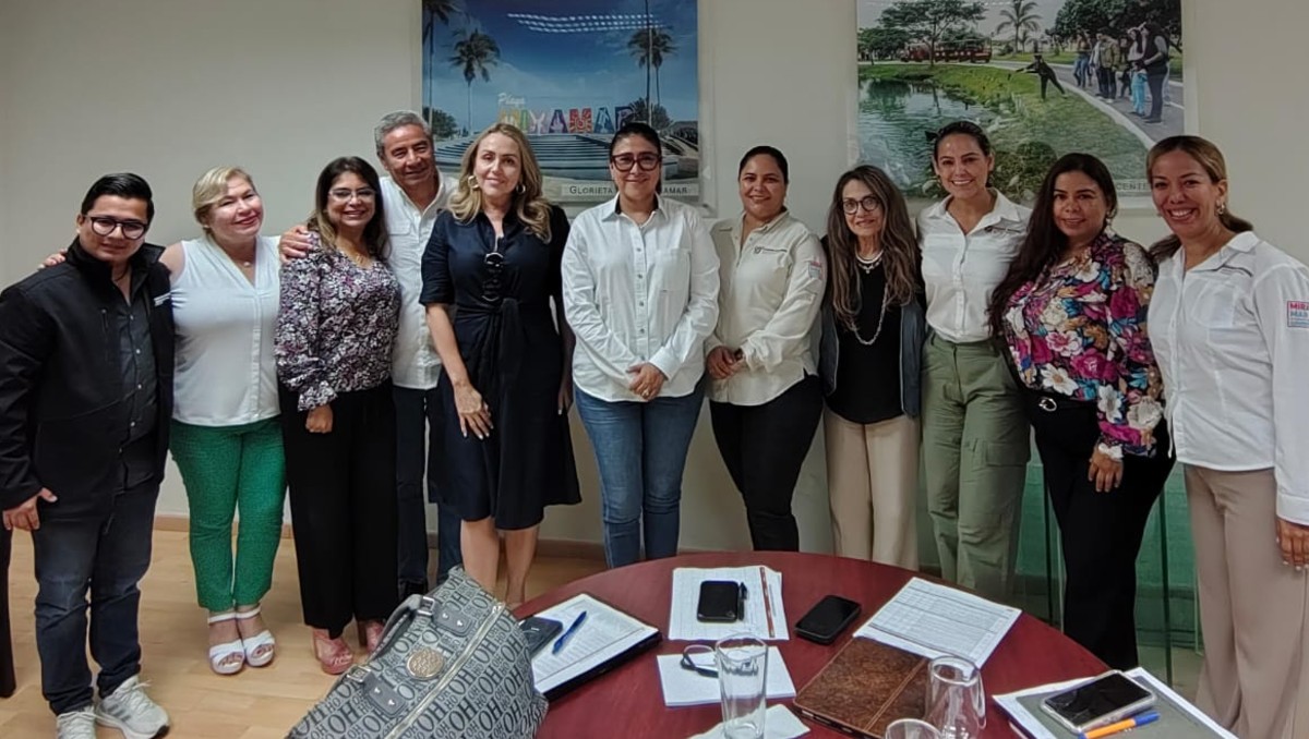Reunión de funcionarios de Ciudad Madero con socios de AMPI Tampico.