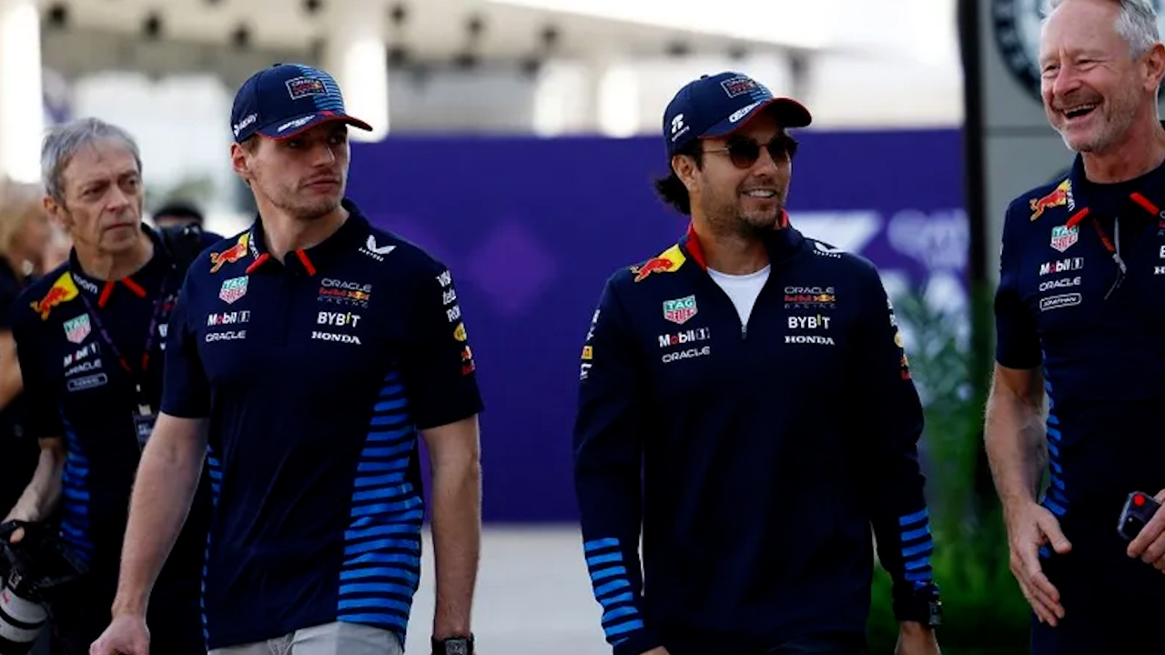 Verstappen termina con la polémica; descarta mala relación con Checo Pérez