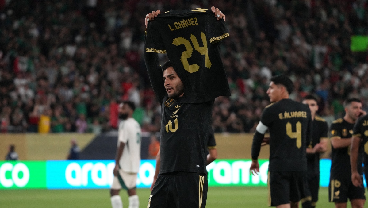 Alexis Vega en festejo de gol vs Arabia Saudita en Copa Oro (Reuters)