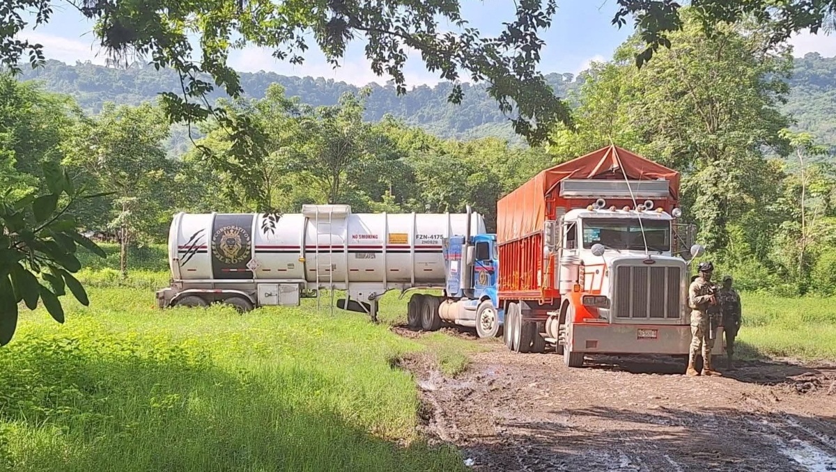 Aseguran más de 29 mil litros de huachicol en Jalpan, Puebla | Especial