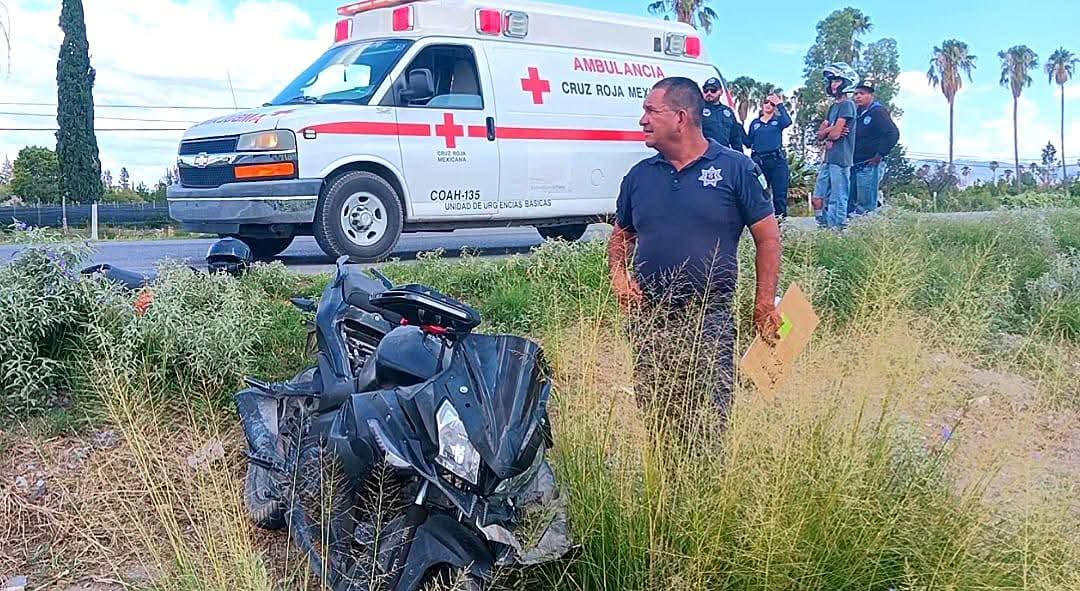 Cruz Roja llegó al lugar a auxiliar al motociclista. | Especial