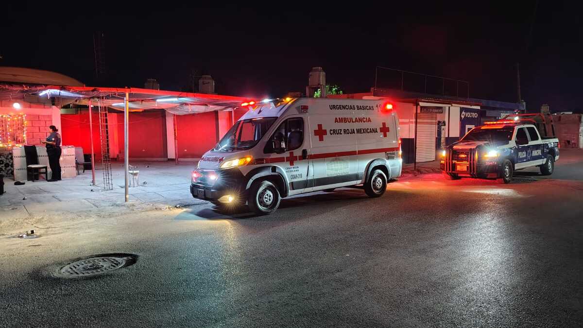 Cruz Roja y Policía Municipal de Torreón llegaron al lugar. | Especial