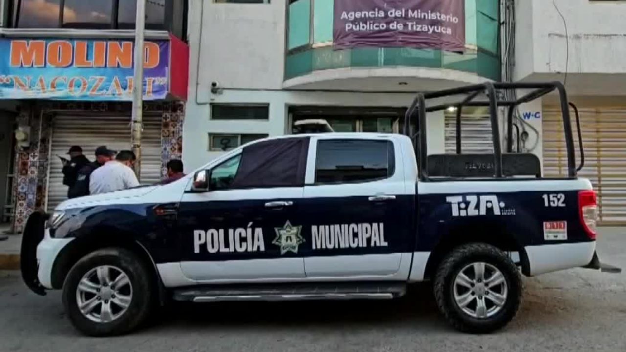 Fallece menor de 16 años tras ser electrocutada por poste en Tizayuca