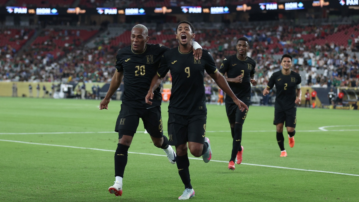 Selección de Honduras elimina a su similar de Panamá en una emocionante tanda de penales (AFP)