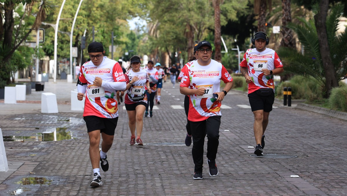 Carrera con causa “Corre y Comparte: Hambre Cero Puebla 2025” | Agencia Es Imagen
