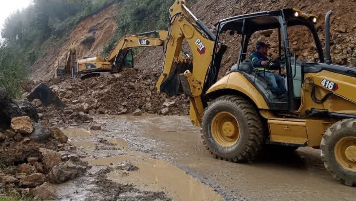 Clausuran banco de piedra por lluvias | Especial