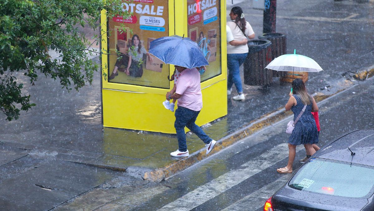 Lluvia y ambiente cálido se prevé para este miércoles 20 de agosto en Monterrey. | Jorge López.