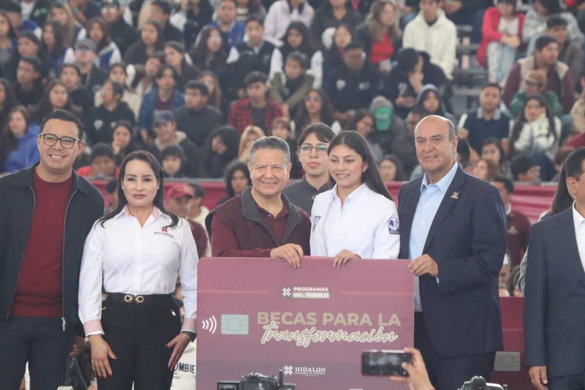 El programa estatal de becas representa una inversión total de 130 millones de pesos. (Jorge Sánchez)