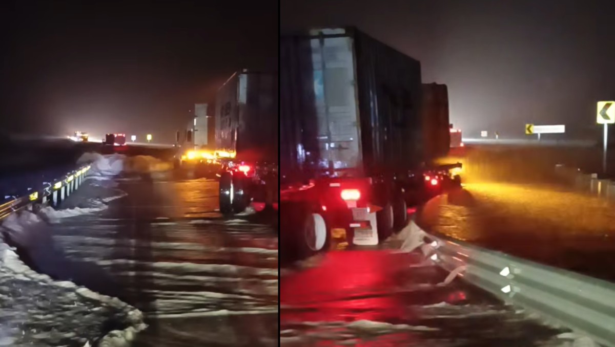 Tráilers varados en González-Zaragoza por lluvias en Tamaulipas