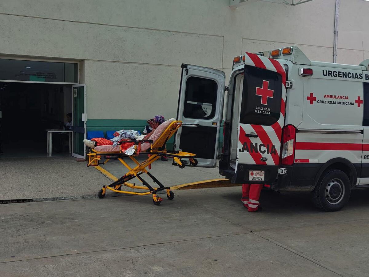 El joven se encontraba desorientado y con lesiones severas cuando fue rechazado por el personal de salud. | Foto: Especial