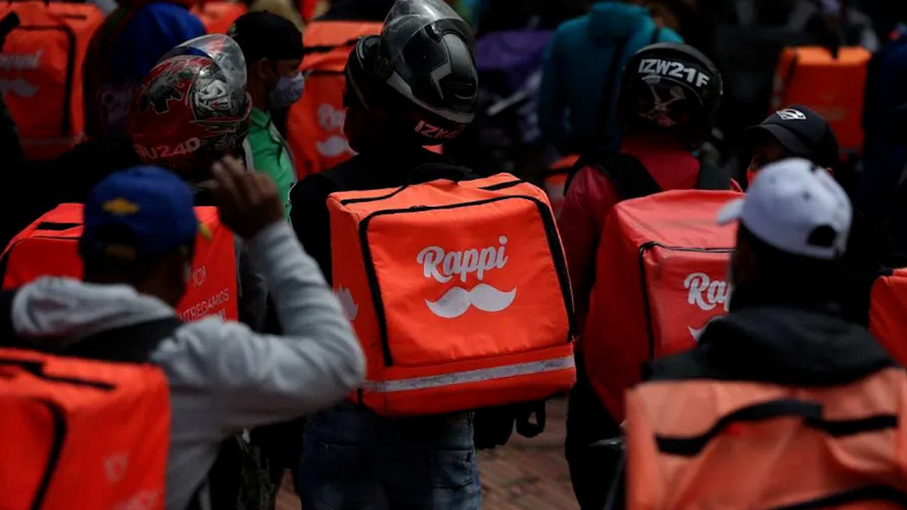 "Listísimos" para cumplir con la ley y con repartidores, afirma Rappi