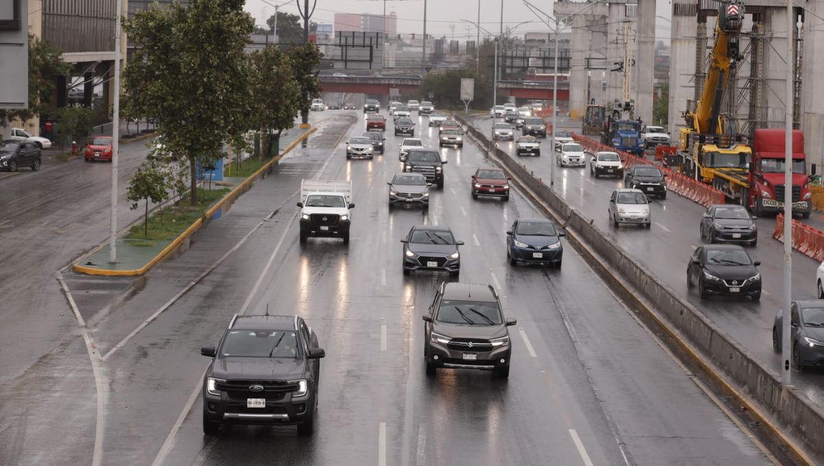 Para éste miércoles se espera que las lluvias sigan en Monterrey. / Luis Guerra