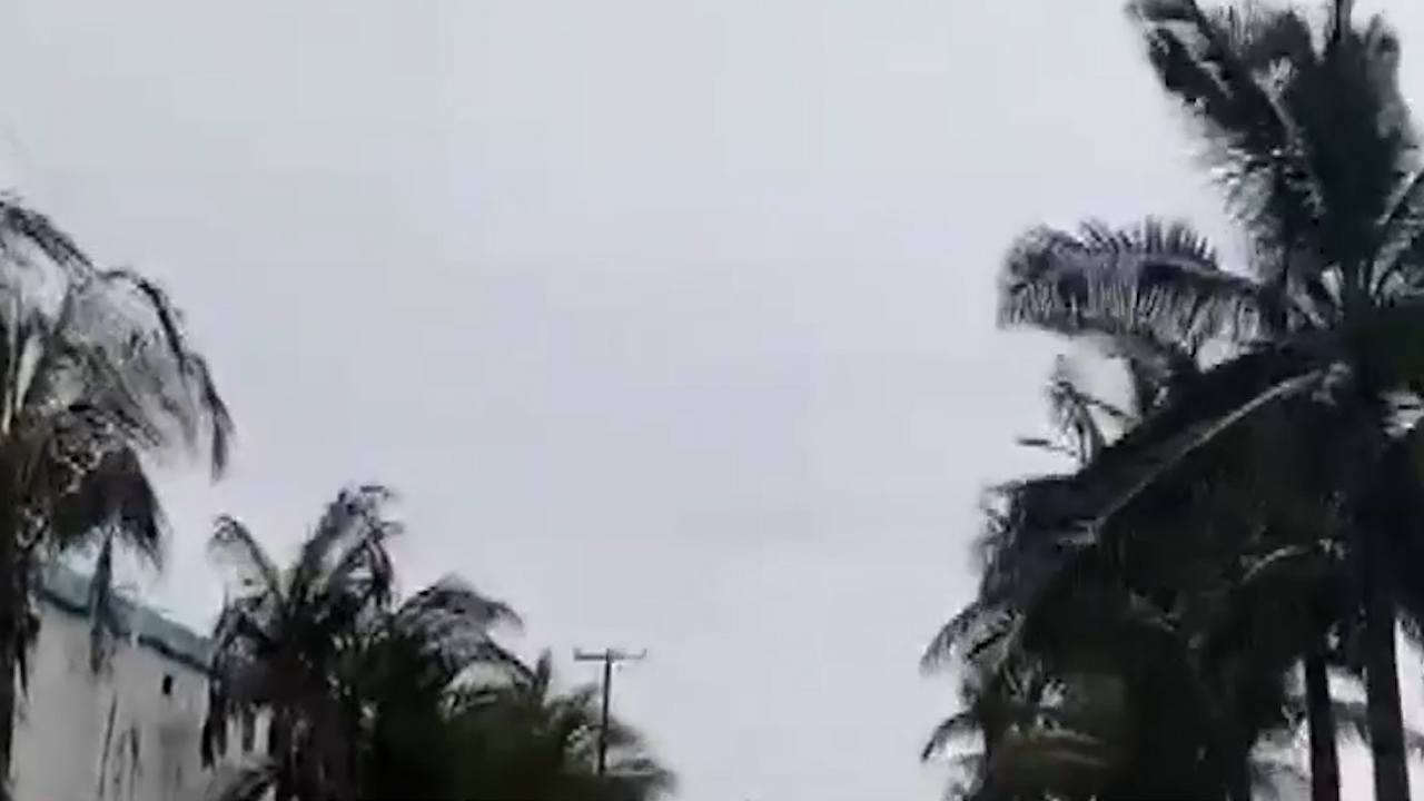 Protección Civil de Colima emite alerta y refuerza medidas tras paso del huracán 'Flossie'