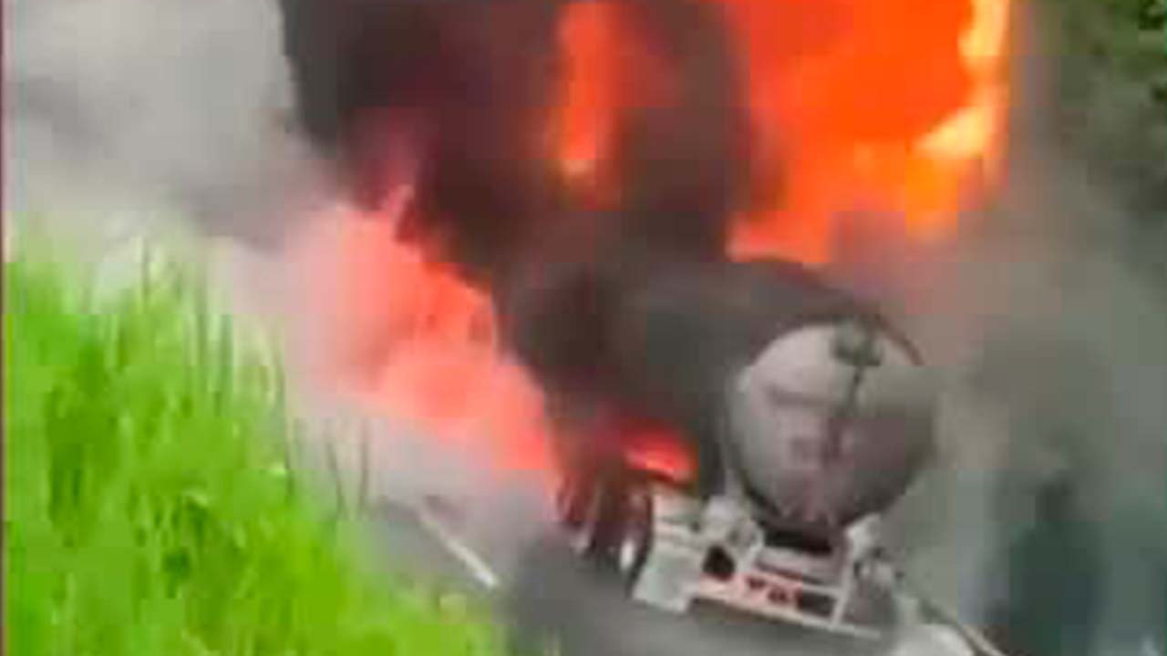 Pipa se incendia en el libramiento de Xalapa-Perote en Veracruz- Grupo ...