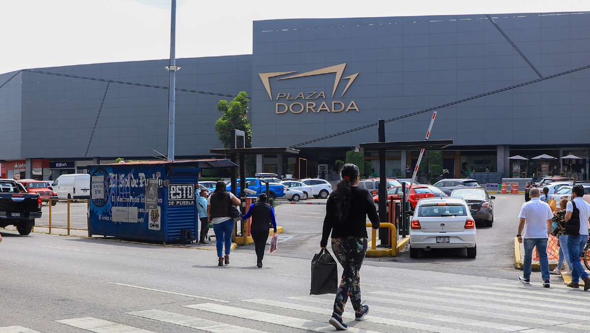 Asaltan tienda de telefonía en Plaza Dorada, Puebla | Agencia Es Imagen