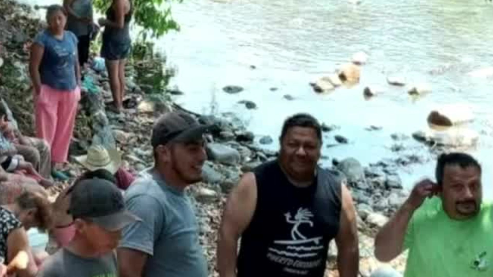 En Oaxaca, al menos cuatro muertos y dos desaparecidos  al caer en arroyos