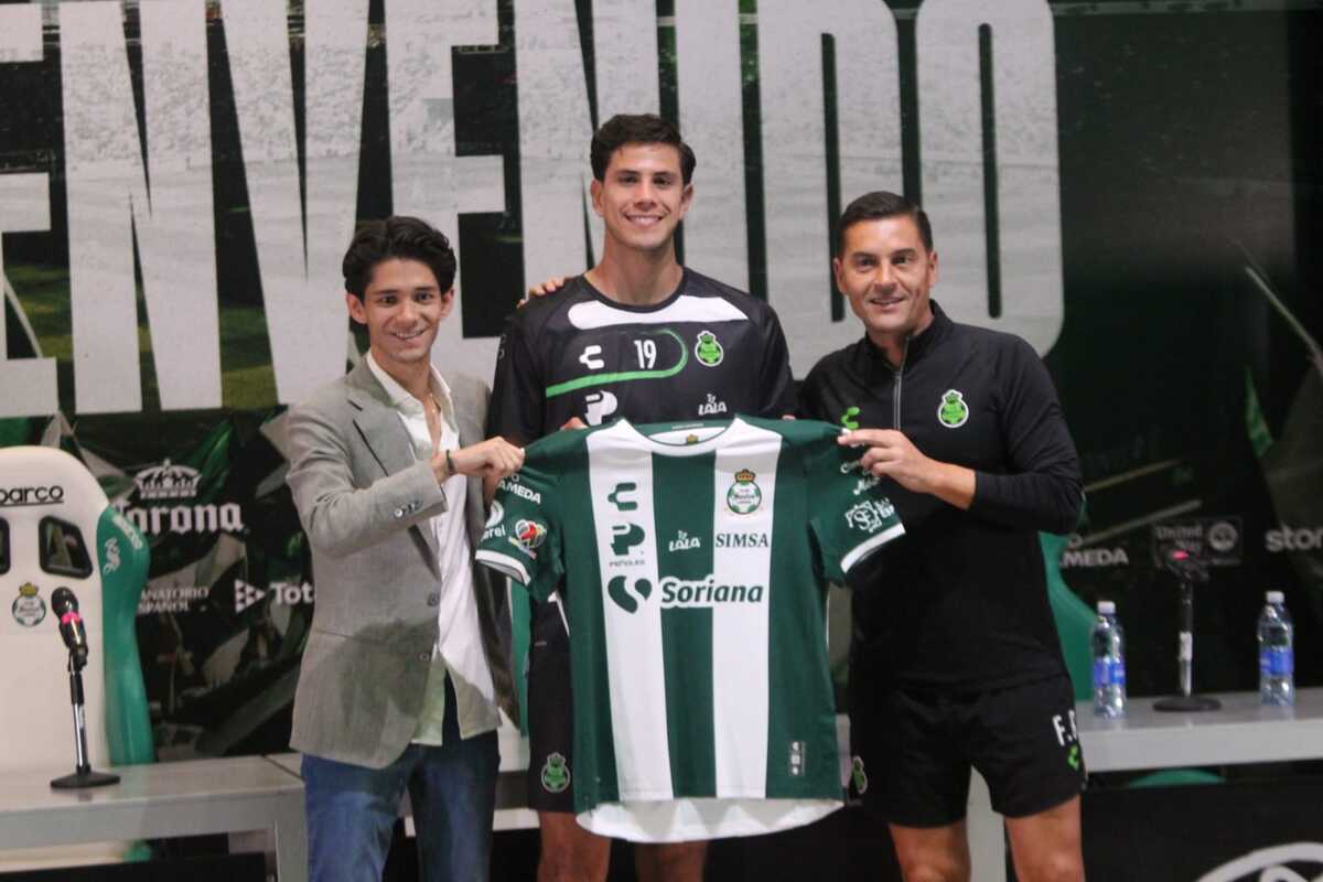 Santos Laguna presentó al defensa central Haret Ortega. | Roberto Amaya