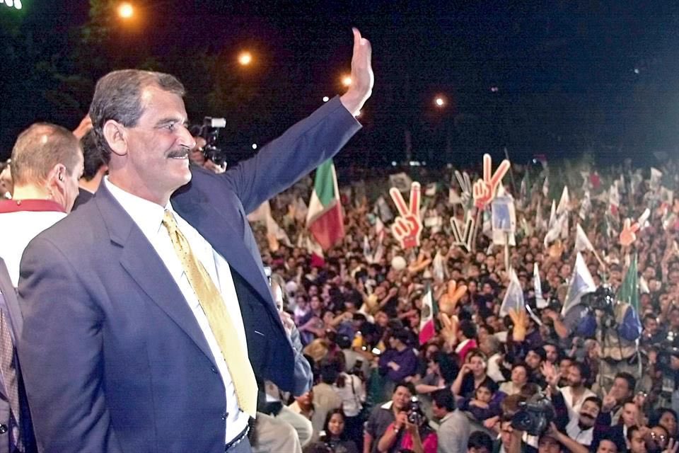 Vicente Fox ganó las elecciones del 2 de julio del 2000 frente a Francisco Labastida. | Foto: Especial