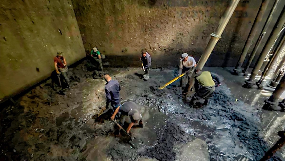 La CAEM continuará con las labores de limpieza para evitar encharcamiento en Paseo Tollocan. Foto: (Especial)