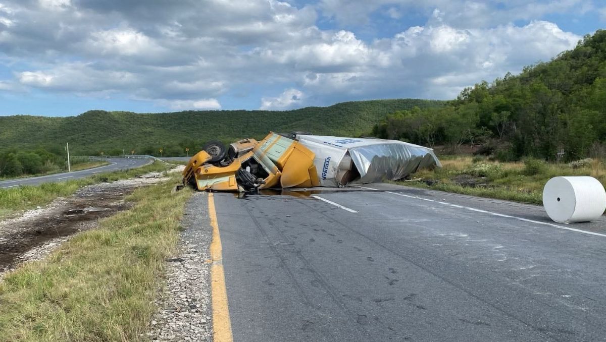 El percance ocurrió a la altura del kilómetro 200 de la Carretera Nacional. / Especial