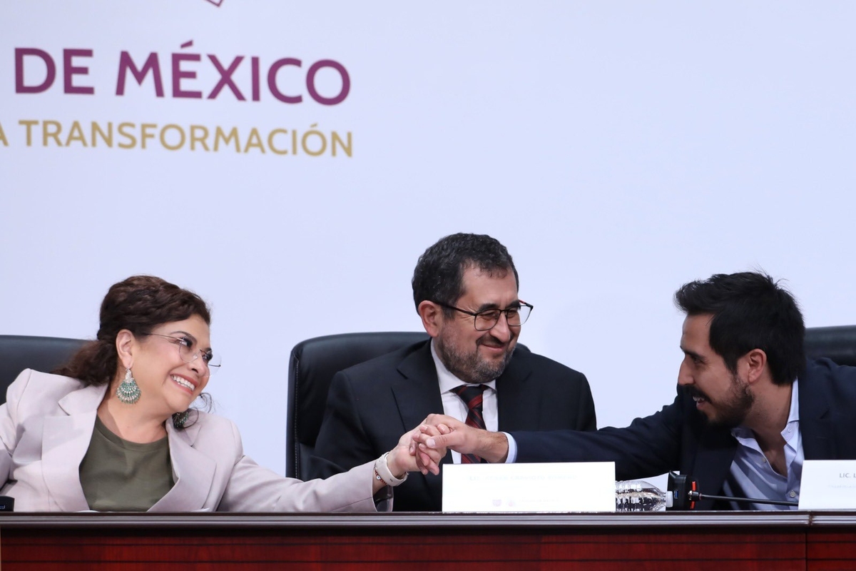 Se planteó una estrategia de 20 puntos, que permitirá transformar de fondo la atención a víctimas. | @luisgoneg