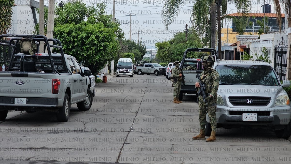 Las calles del Fraccionamiento Revolución se vieron llenas de gendarmes y agentes investigadores (Foto: Juan Carlos Munguía)