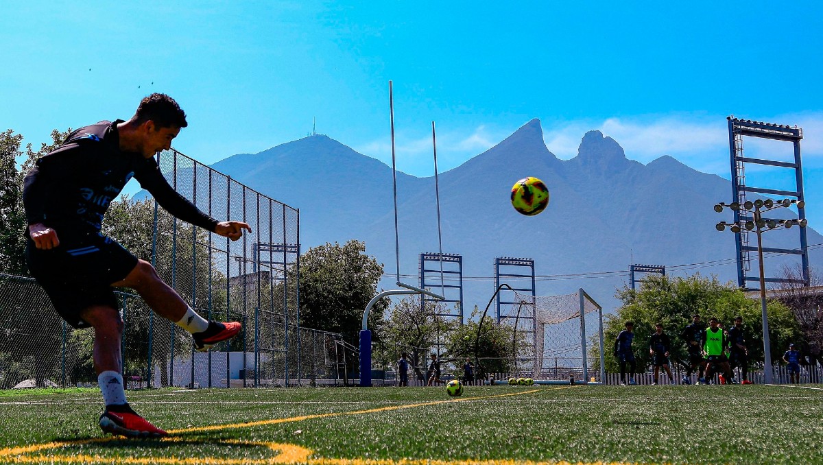 Jaiba Brava entrenó este viernes en Monterrey.