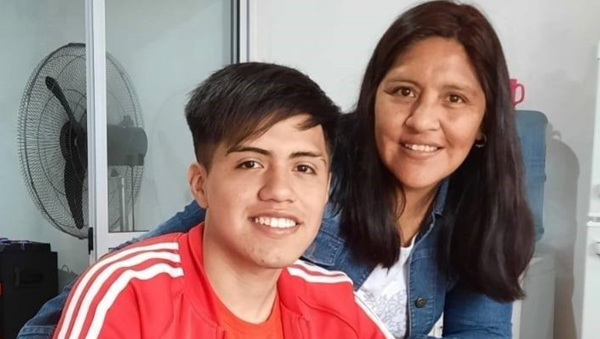 Madre e hijo mueren en trágico accidente vial mientras volvían de un velorio