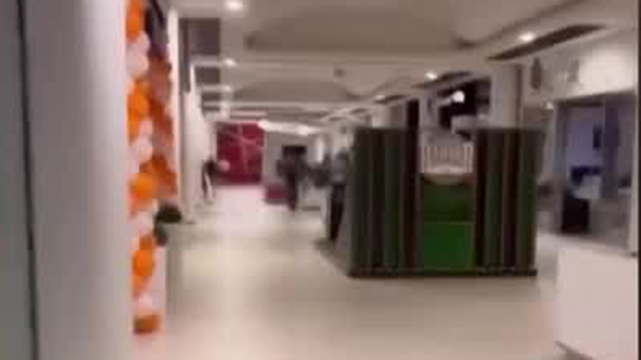 En República Checa, apagón masivo deja cientos de trenes y ascensores detenidos