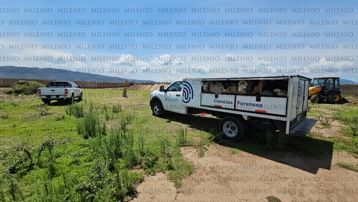 Siguen los trabajos de búsqueda de restos humanos en fosa de Las Agujas en Zapopan (Juan Carlos Munguía)